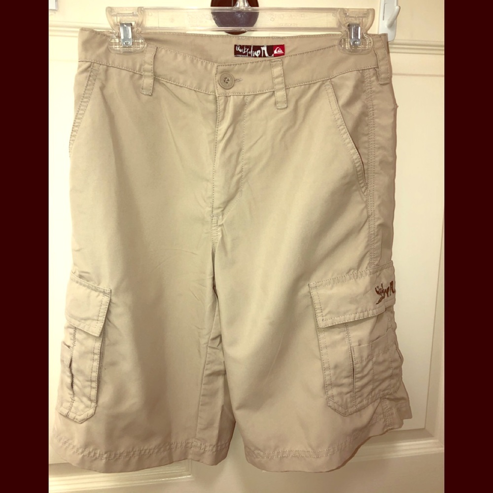 Quicksilver boys lightweight Cargo shorts size 27